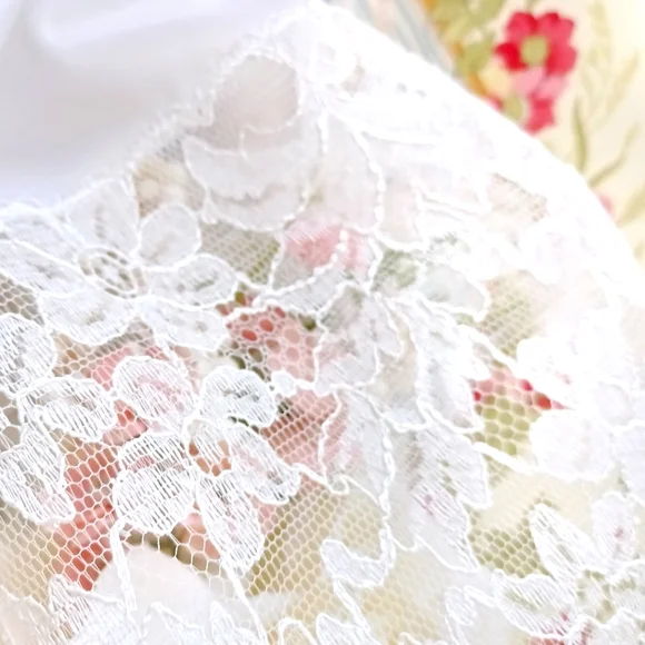 GORGEOUS, UNWORN VINTAGE BRIDAL "MUNSINGWEAR" LACE SLIP! SZ 32. - Picture 7 of 16